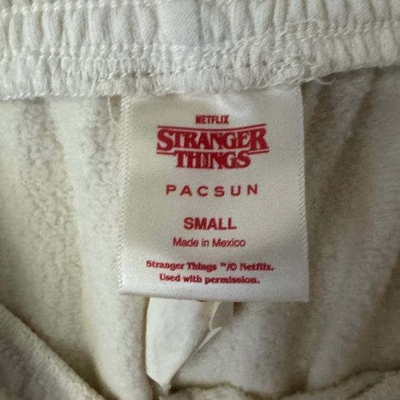 NWOT Stranger Things x PacSun Upside Down Sweatpants Women’s Size Small - Picture 12 of 13